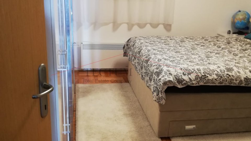 POSEDARJE, APARTMAN 42M2, NOVIJA GRADNJA, NAMJEŠTEN!