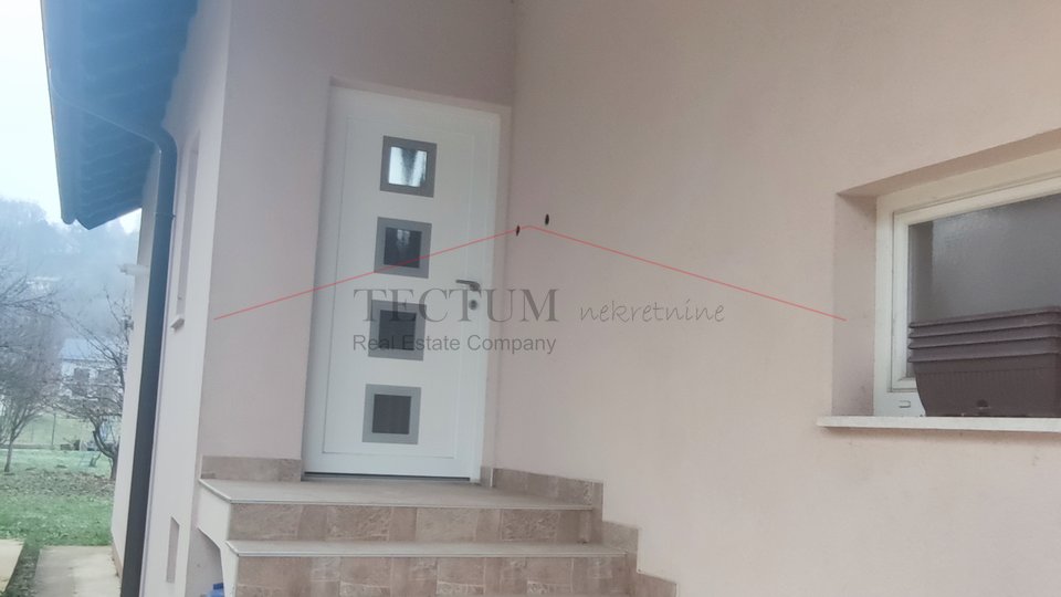 House, 380 m2, For Sale, Zagreb - Gornja Dubrava